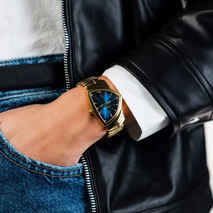 hamilton ventura quartz: 4